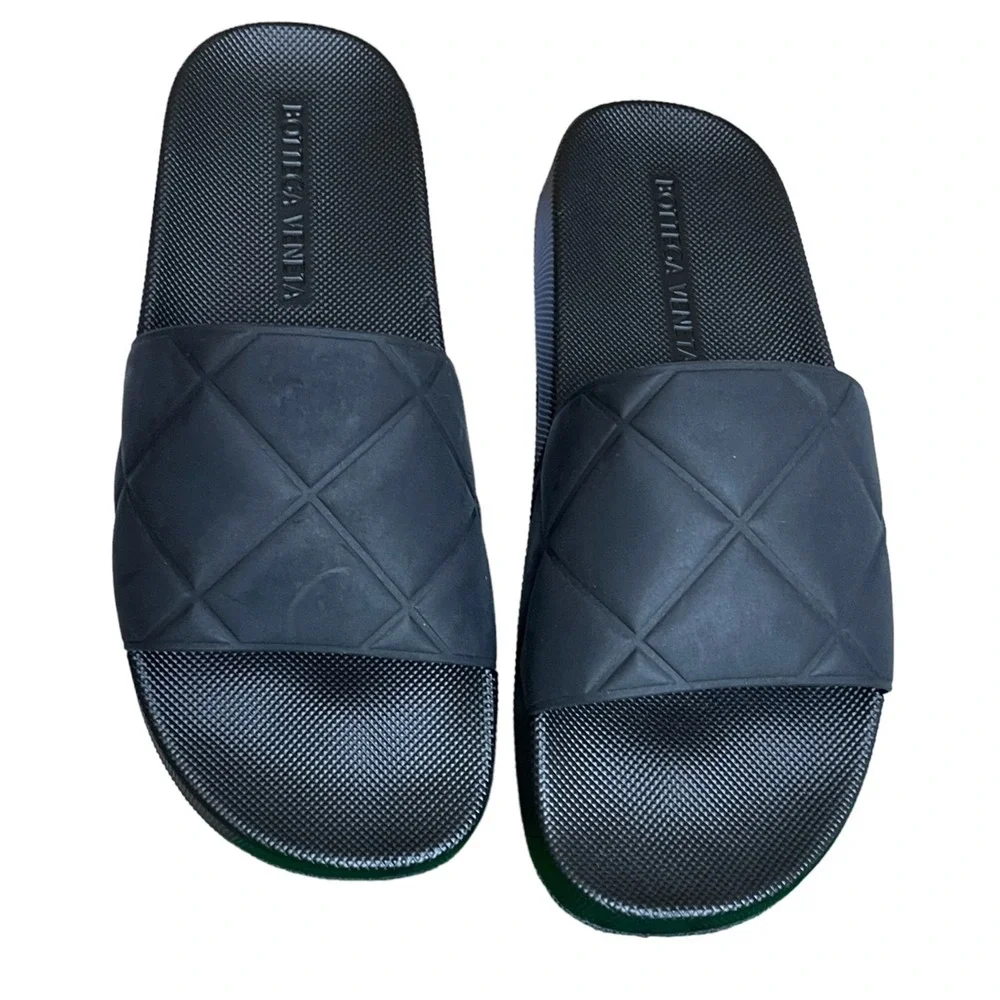 Bottega Veneta 640051‎ Women's Matt Rubber Black Slides Sandals, sz 40